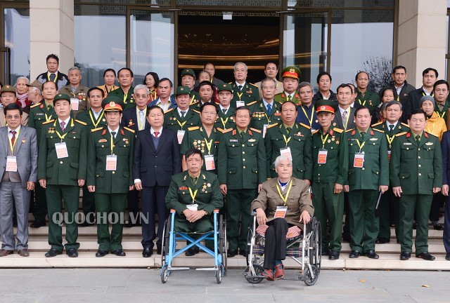 MỘT SỐ HÌNH ẢNH PHÓ CHỦ TỊCH QUỐC HỘI, ĐẠI TƯỚNG ĐỖ BÁ TỴ GẶP MẶT ĐẠI BIỂU THƯƠNG BINH, BỆNH BINH VÀ GIA ĐÌNH LIỆT SỸ TIÊU BIỂU